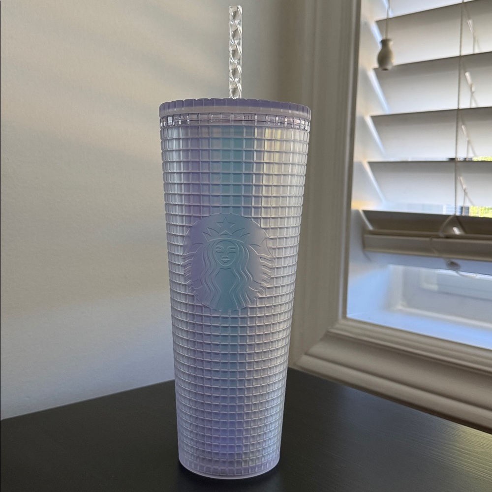 BNWT Starbucks Iridescent Lavender Textured Tumbler with Straw